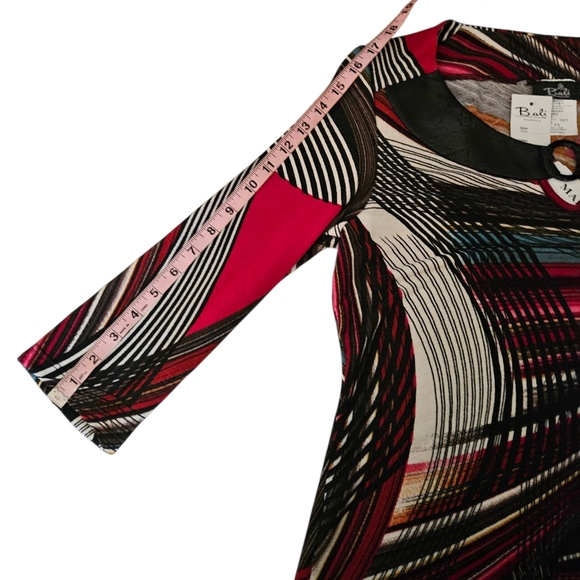 Multicolor Abstract Women's Top - Picture 5 of 7